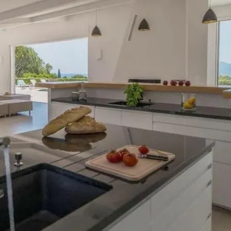 Villa Lou Paradou Contemporary With Panoramic View ! Cannes