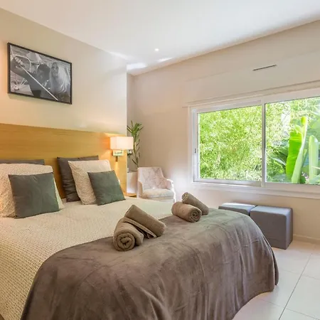 Lou Paradou Contemporary With Panoramic View ! *